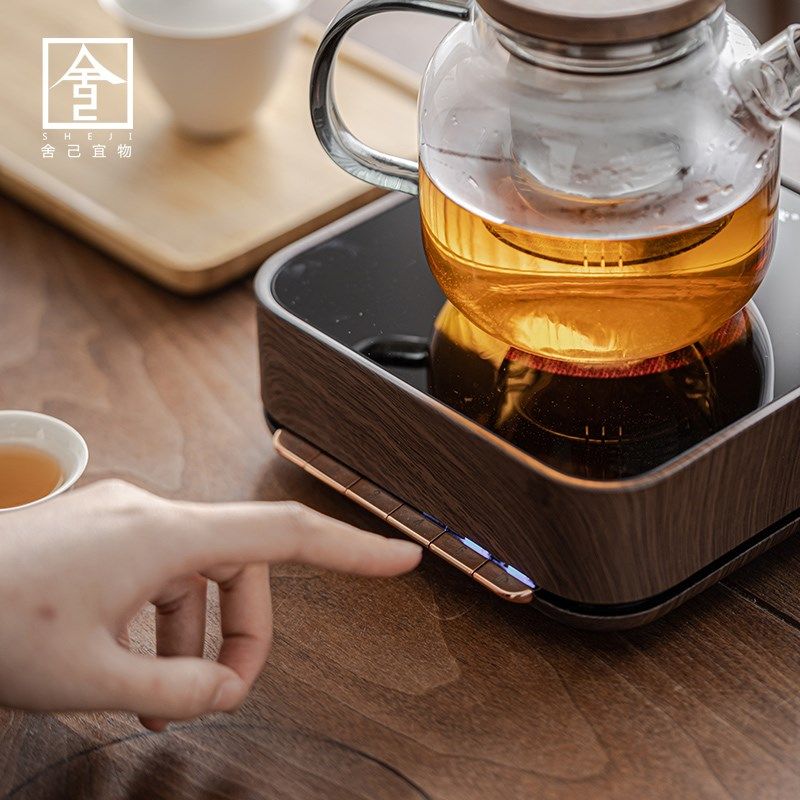 Self-sacrifice ceramic tea-making utensils and ancient methods combine tea bowls and tea bowls and tea pots and tea pots