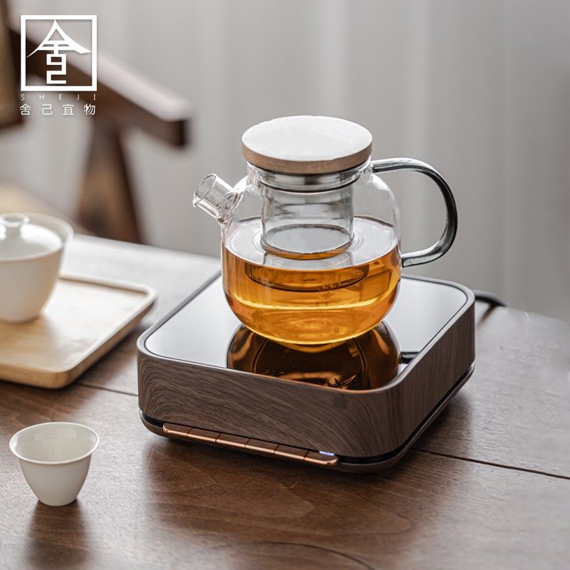Self-sacrifice ceramic tea-making utensils and ancient methods combine tea bowls and tea bowls and tea pots and tea pots
