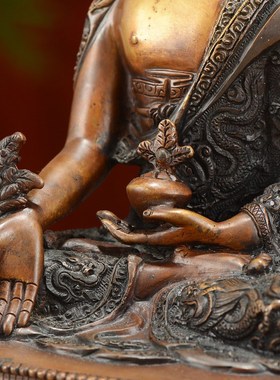 药师铜像家用用品现代尼泊尔手工7寸铜雕花龙纹药师如来摆件