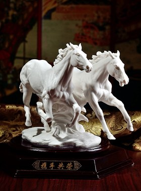 东方泥土设计师蔡国海作品《携手共荣》陶瓷马雕塑艺术办公室摆件