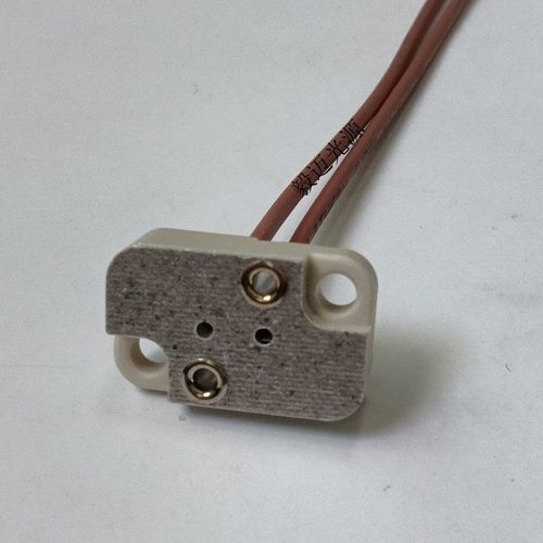 B&W 901灯座G6.35卤钨灯耐高温陶瓷灯座G5.3方形12.5A250W灯 - 图2