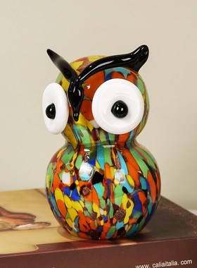 彩色猫头鹰动物琉璃艺术可爱摆件设计师款客厅酒柜样板房桌面装饰