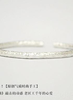高档新9式[心动]原手工锤纹99足银手情镯男女侣款古法实心纯银镯