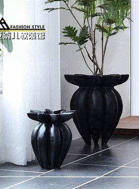 黑色花苞形花瓶设计师款落地插花器酒店民宿样板间侘寂风艺术摆件