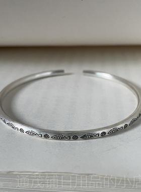 正品菩提树下足银纯银小鱼花纹复古做旧泰手国银工闭口女款手手环