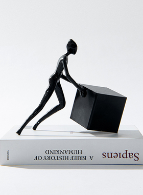 现代简约样板间儿童房卡通金属人物摆件抽象艺术软装饰品书柜摆设