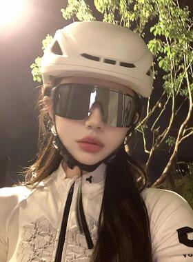 德国户外骑行登山防风护目镜超大框夜骑眼镜水银变色日夜两用墨镜