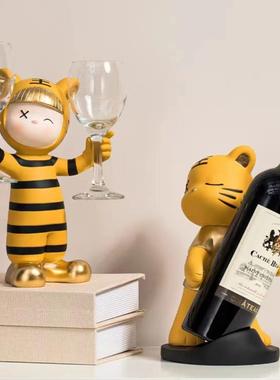 创意虎妞酒柜装饰品摆件客厅吧台餐边柜家居可爱摆设乔迁礼品