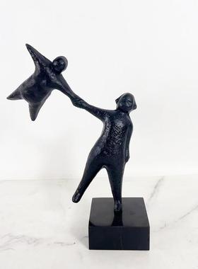 北欧金属拉手小人摆件创意装饰现代客厅饰品铁工艺品样板间摆件
