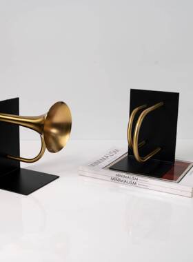 现房代创意SAW金色喇旋叭律书档摆件样板房客厅书柜子厅展陈设装