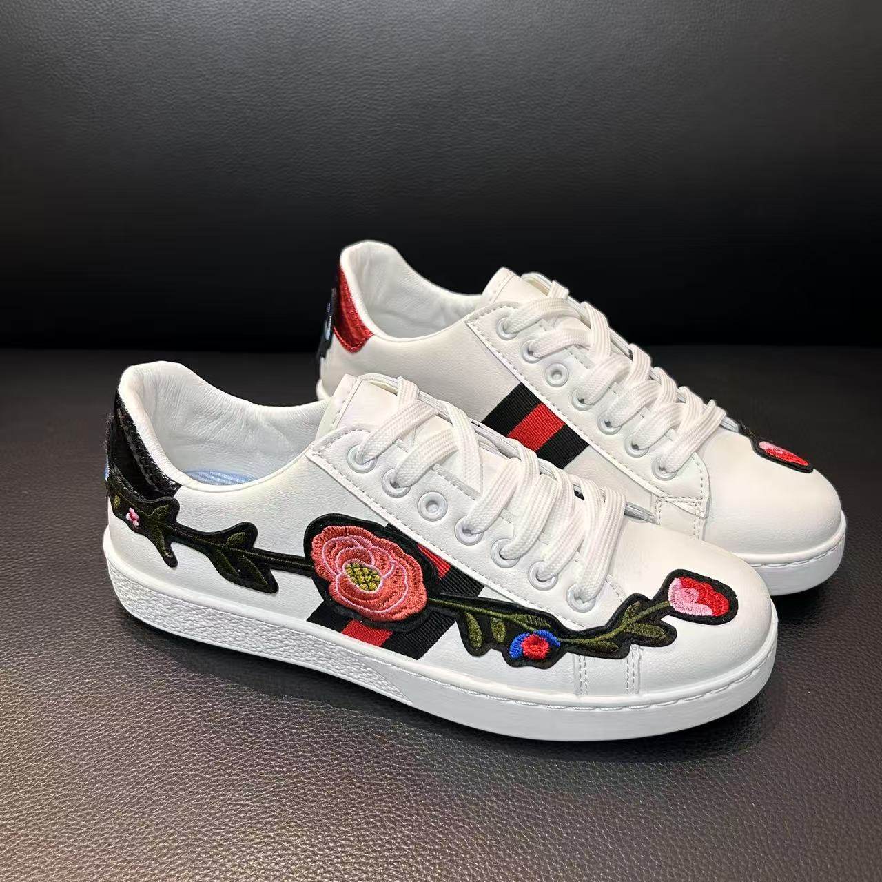 【万达撤柜】新款系带圆头高帮纯色加绒休闲百搭女学生板鞋,淘宝优惠券,粉丝福利购,淘宝优惠卷