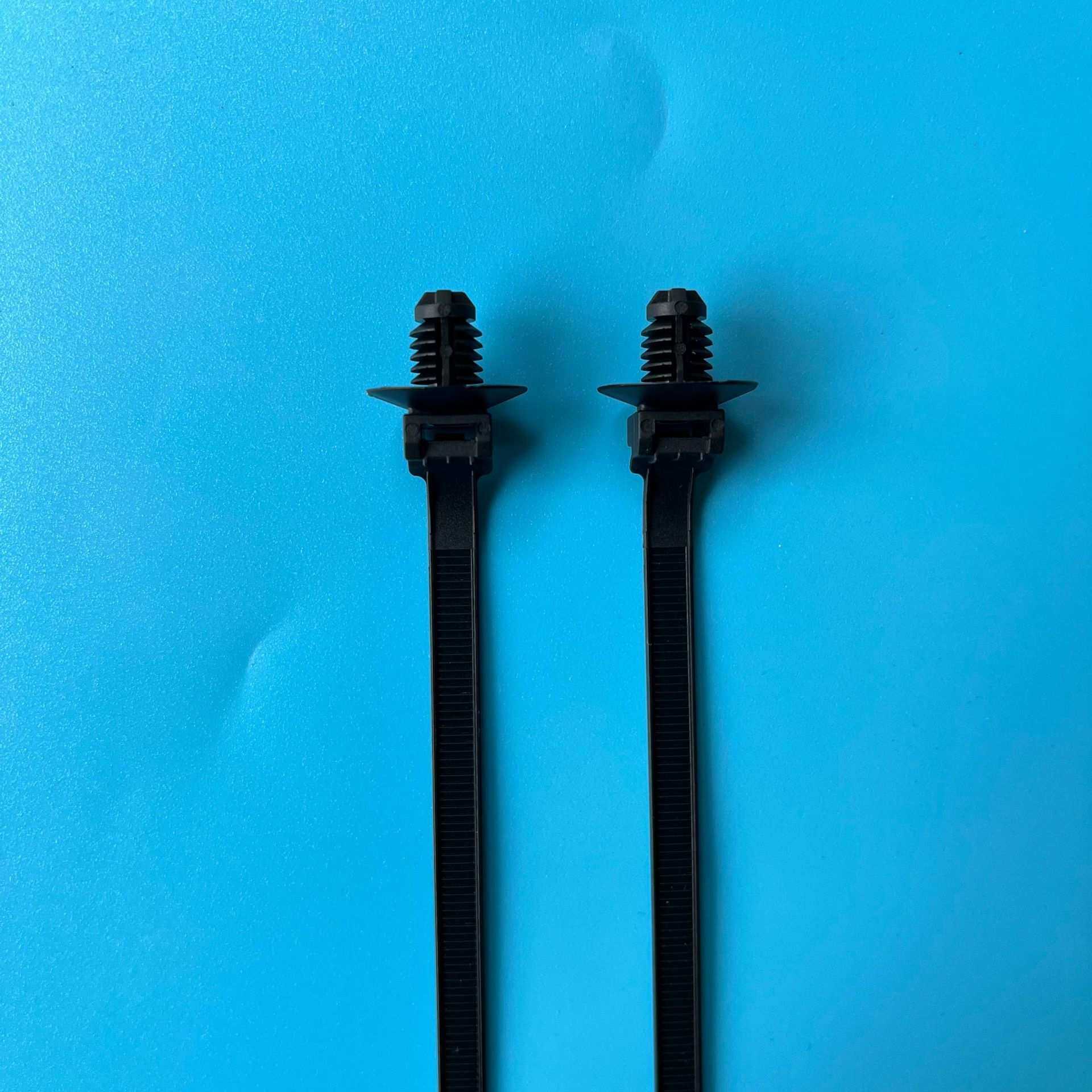 耐寒157-00084螺纹头扎带6*180mm  500条/包汽车钣金孔6.0-6.5mm,淘宝优惠券,粉丝福利购,淘宝优惠卷