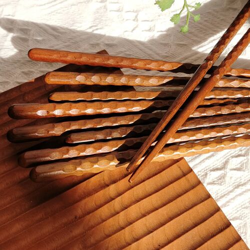 高级实木筷子铁刀木家用防滑不发霉不变形木质餐具耐看出口品质 - 图0