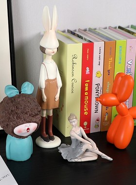 样板房儿童房书房书桌装饰品小摆件卡通芭蕾少女绘本假书挂画现代