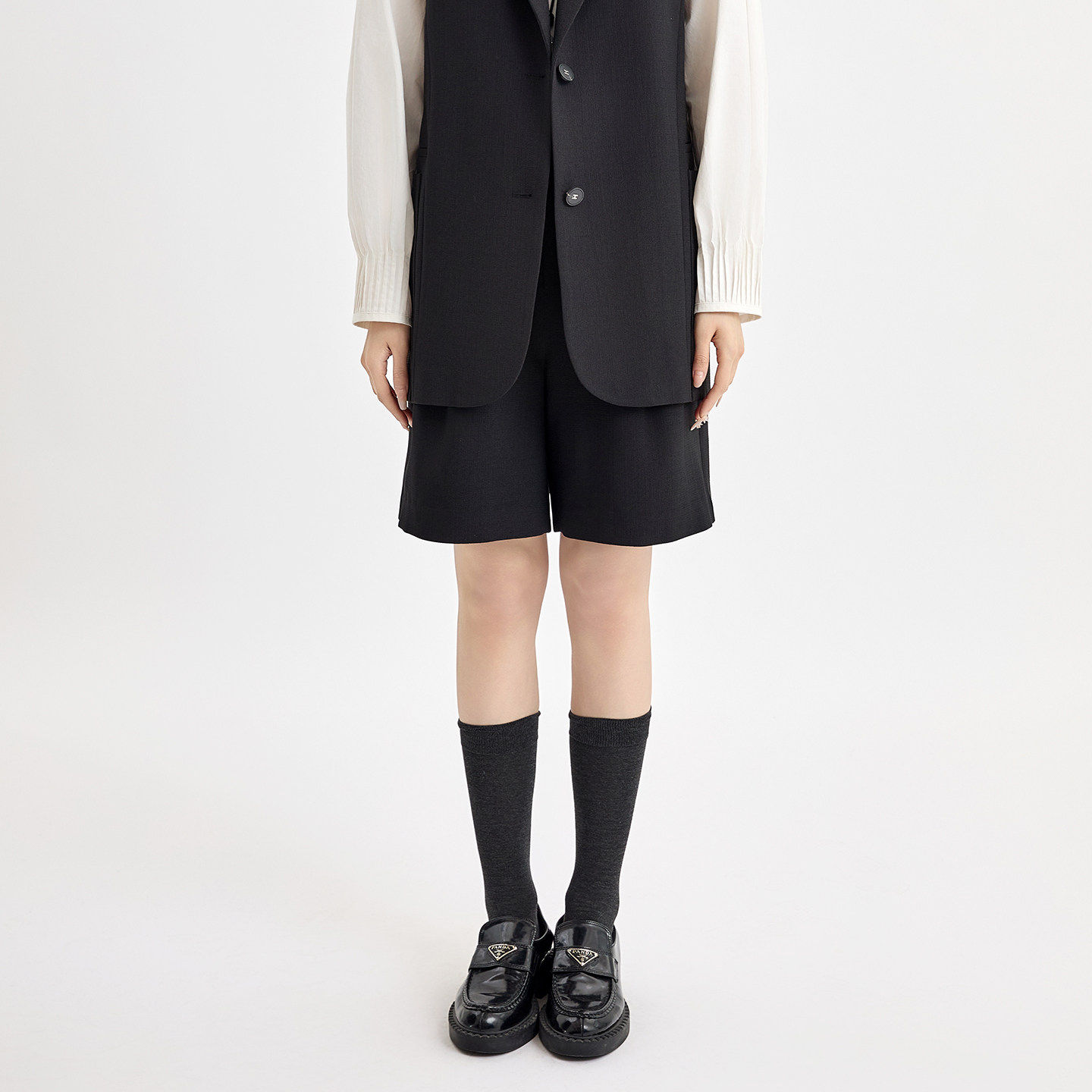 芭依璐2026春季新款时尚休闲打褶短裤女五分裤高腰a字直筒包臀裙,淘宝优惠券,粉丝福利购,淘宝优惠卷