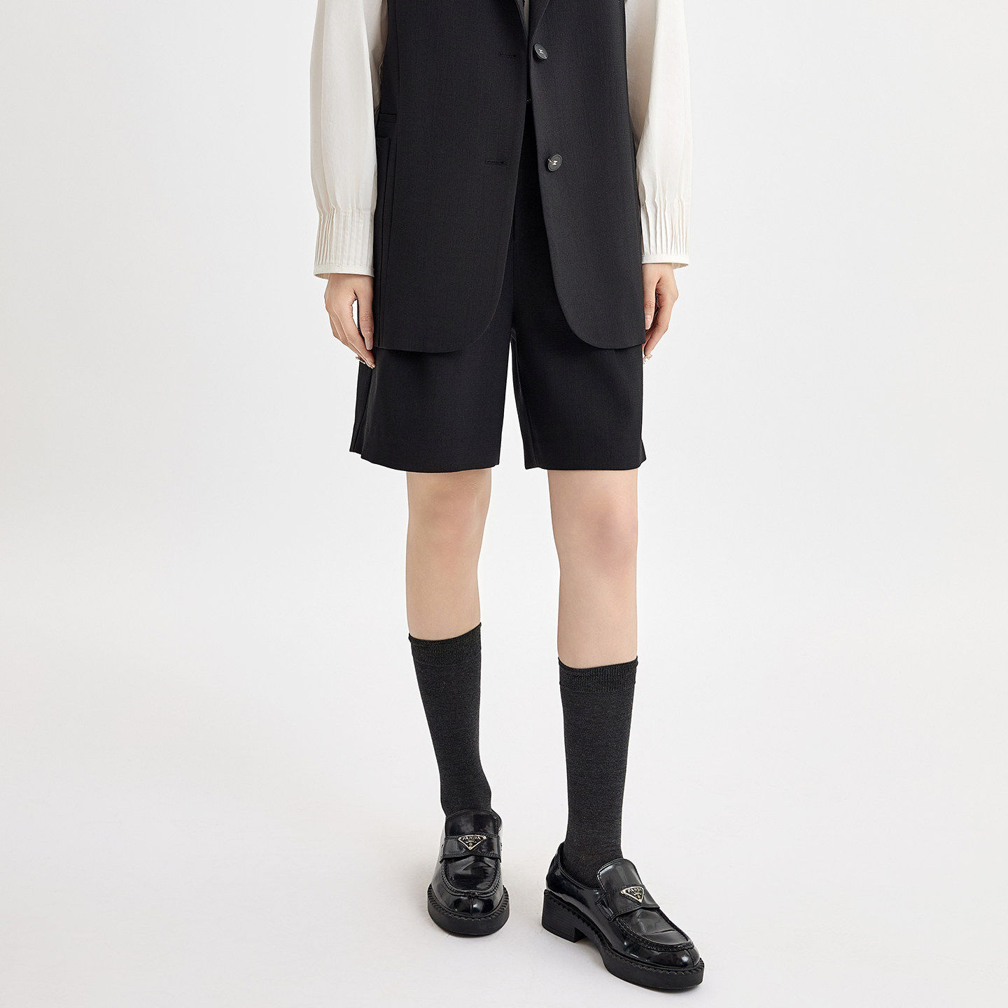 芭依璐2026春季新款时尚休闲打褶短裤女五分裤高腰a字直筒包臀裙,淘宝优惠券,粉丝福利购,淘宝优惠卷