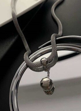 Yuxi titanium steel does not fade new lovers clavicle chain