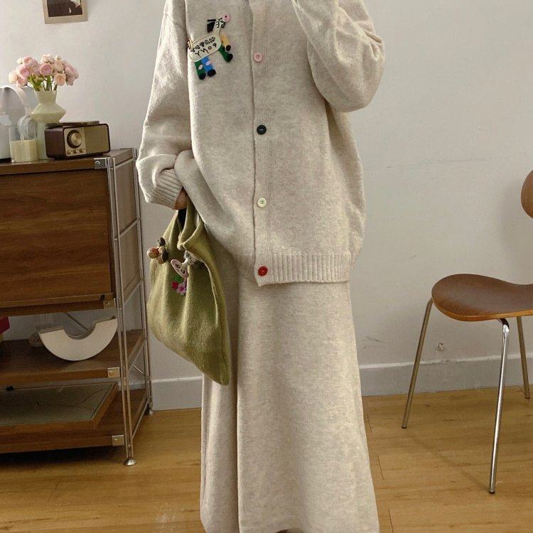 实拍大码女秋冬宽松慵懒风刺绣小马针织开衫显瘦毛衣+半身裙套装,淘宝优惠券,粉丝福利购,淘宝优惠卷