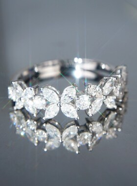 Huitan Romantic Flower Design Bridal Wedding Rings AAA White