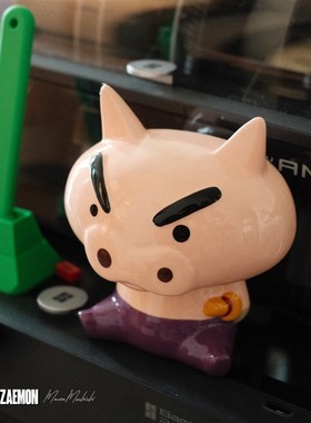 新酱的伙伴救人的英雄不理不理左卫门小猪公仔存钱罐怀旧稀有摆件