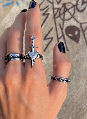 Ins Gothic Punk Heart Grog Skull Rings for Women Men Vintage