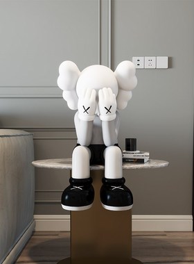 芝麻街kws公仔暴力熊客厅悬空电视柜两边的坐姿落地装饰品大摆件