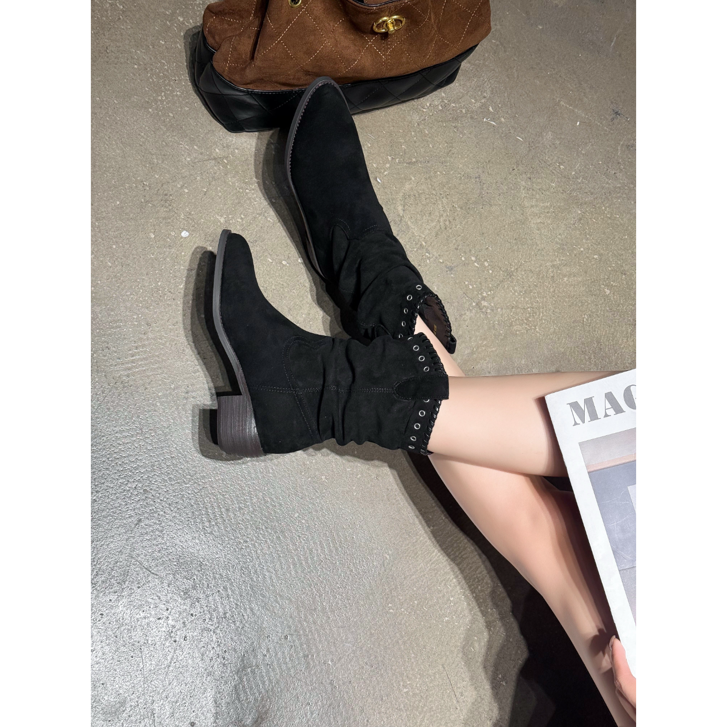 2025冬新款尖头铆钉粗跟西部短靴女英伦风马丁靴加绒瘦瘦靴女靴子,淘宝优惠券,粉丝福利购,淘宝优惠卷