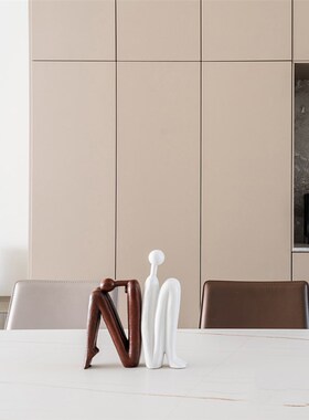 侘寂风创意抽象圆头人物摆件意式现代样板间书柜档客厅玄关装饰品