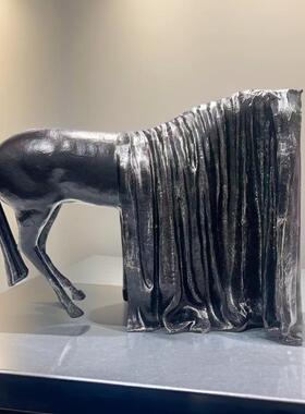 现长须装骏马雕塑摆件意样板房售楼处2493客厅软饰品创桌面摆代设