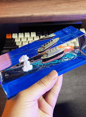 泰坦尼克号邮轮流体漂流瓶摆件黑珍珠号漂浮游轮不会沉的友谊小船