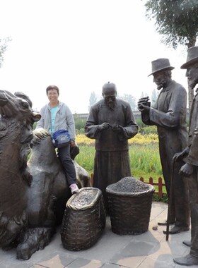 民俗民风雕塑玻璃钢送友人拜别情景小品铸铜人物雕塑古街景观雕像