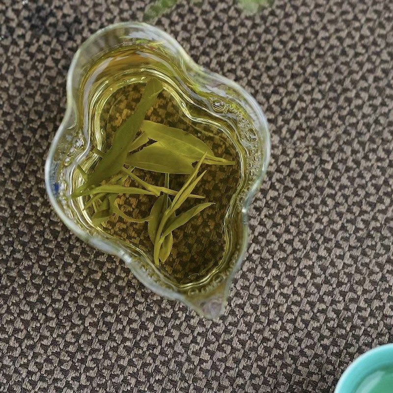 燕归来手工耐热玻璃公道杯云朵分茶器匀杯单个泡茶茶海茶道配件,淘宝优惠券,粉丝福利购,淘宝优惠卷