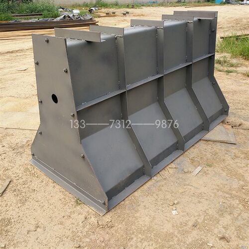 隔离墩混泥土模具防撞墩公路水马护路墩中央隔离带防撞护栏铁模具 - 图1