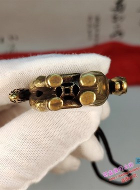 仿古纯黄铜骏马苍蝇车钥匙扣挂件 缕空马上赢钱微雕手把玩小摆件