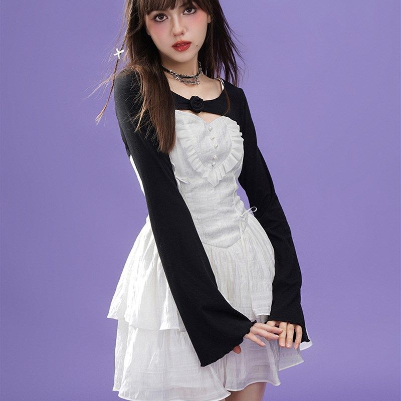 SagiDolls少女斗志拯救衣橱!暗黑玫瑰短款百搭长袖罩衫防晒衫外套,淘宝优惠券,粉丝福利购,淘宝优惠卷