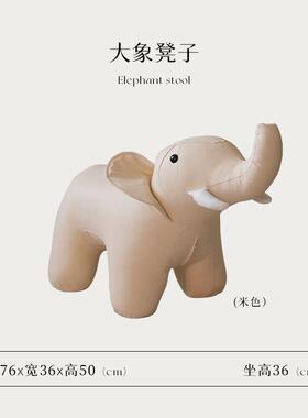 法斗狗万向轮小凳子客厅落地旺宅摆件年轻人乔迁新居礼物暖房实用