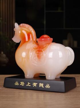 丰富的马，生肖马饰品，唐马财运马吉祥物，客厅，高档橱柜，入口