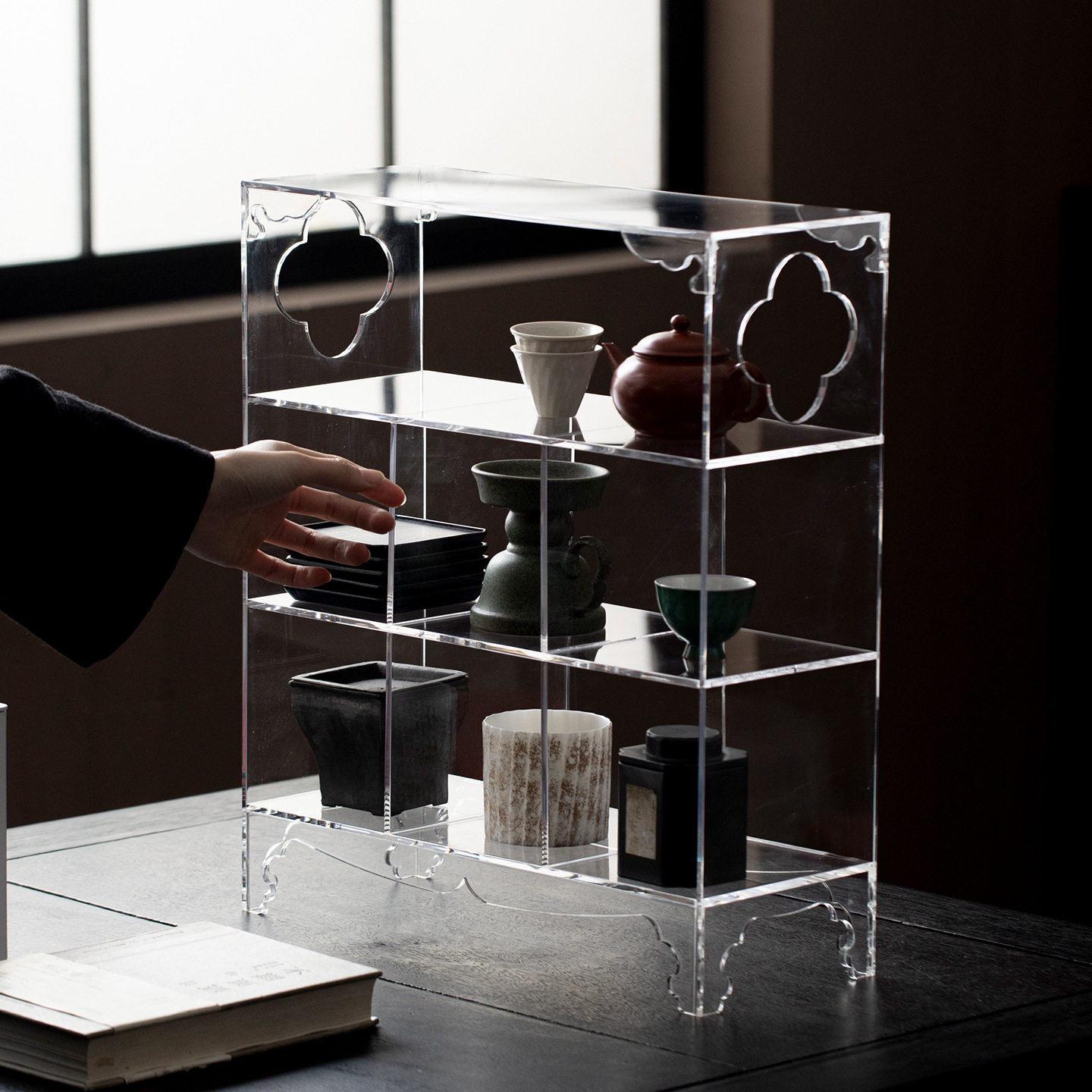 Miyan Acrylic Transparent Tea Set Display Storage Cabinet