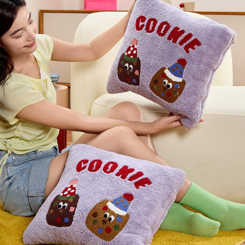 卡通加厚绒抱枕被子两用车载靠垫办公室午睡枕头毯二合一冬季新款,淘宝优惠券,粉丝福利购,淘宝优惠卷