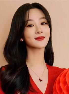 红色小马项链女款2026新款高级感轻奢小众女生毛衣炼马年吉祥项链