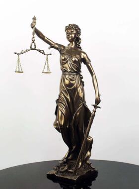 仿铜正义公平公正女神雕塑雕像司法院律师事务所天平法律摆件礼物