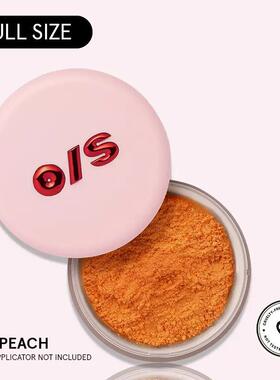 Setting loose powder and blush with a powder puff 腮红粉底