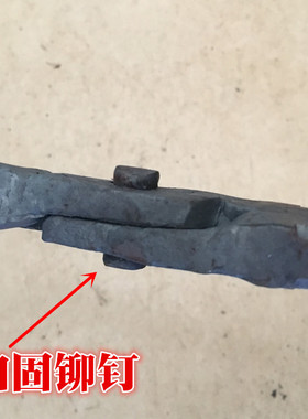 手工锻打夹石墨坩埚钳子圆口扁嘴圆弧钳广东打铁钳夹持钳手工夹钳