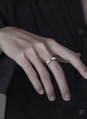 镀银色潮酷自律素圈男士开口尾戒