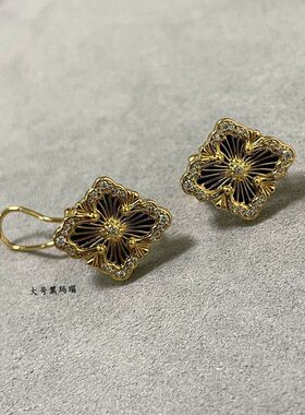 佩戴缇中号链版本双面四叶草项链V金轻奢锁骨厂家直销女布契拉高