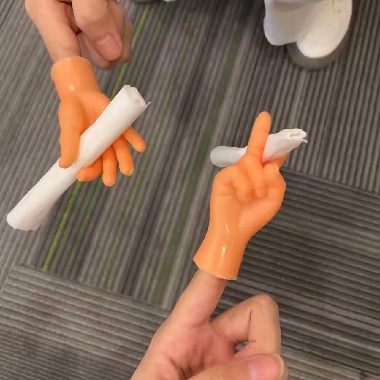 Funny decompression finger sleeve cigarette butt ring