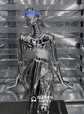 空山基大型雕塑摆件机械姬酒吧揽客玻璃钢网红门神科技感落地装饰