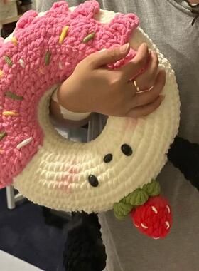 甜甜圈抱枕钩织手工钩针diy材料包粗毛线编织可爱抱枕送女友礼物