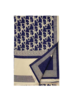 样板房围巾摆件装饰围巾衣帽间卧室挂衣架意式轻奢围巾软装陈列品