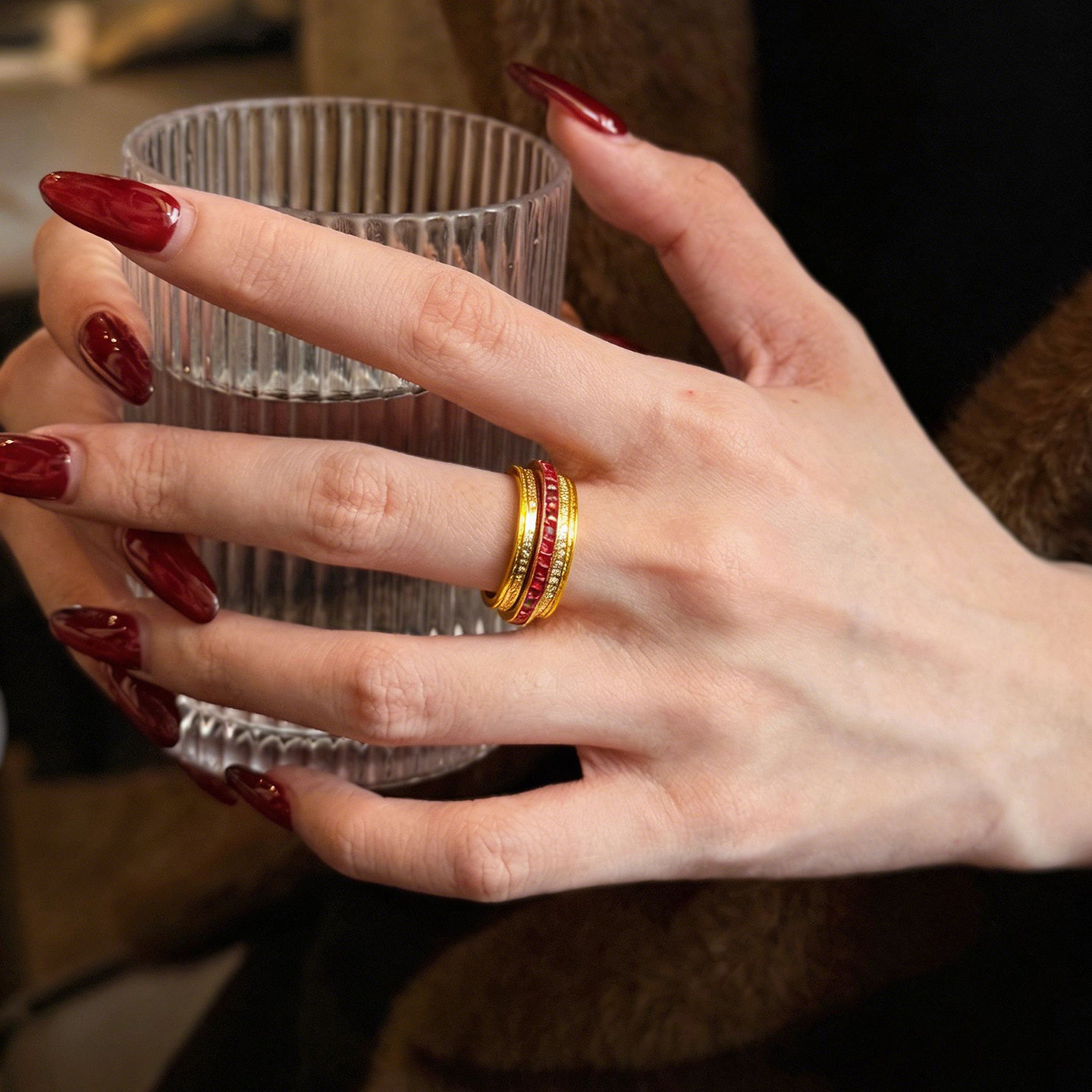 Queyunlai's ancient method of dotting diamonds and turning gold ring pure gold 999 hourly turning ring is simple and fashionable to give to your girlfriend